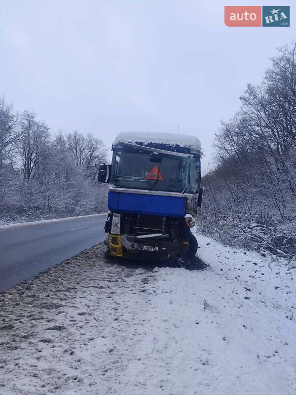 Тягач Renault Magnum 2011 в Радехові