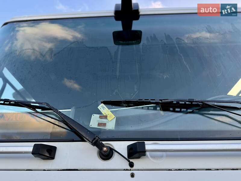 Тягач Renault Magnum 2008 в Рівному