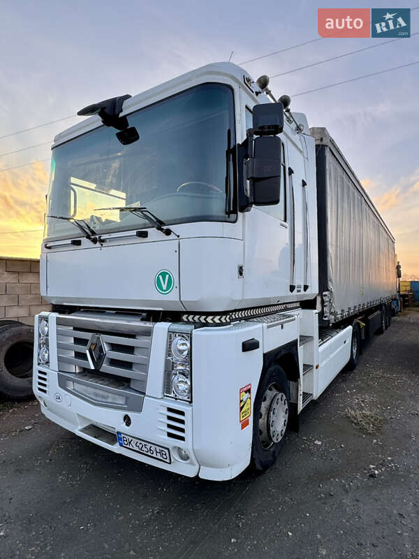 Тягач Renault Magnum 2008 в Рівному