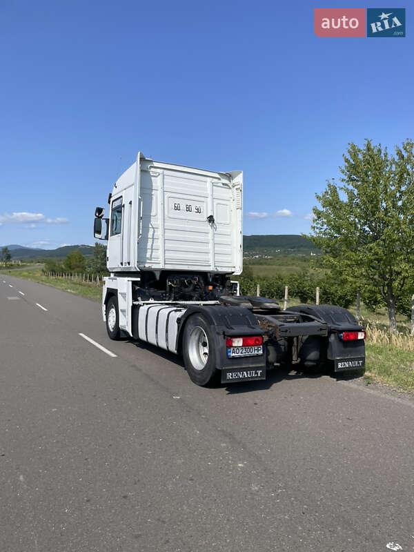 Тягач Renault Magnum 2011 в Іршаві