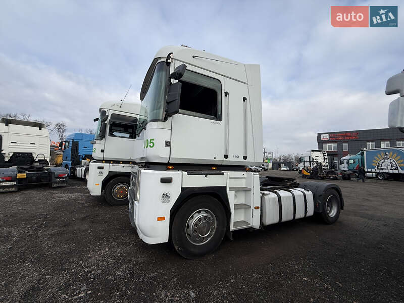 Тягач Renault Magnum 2010 в Києві