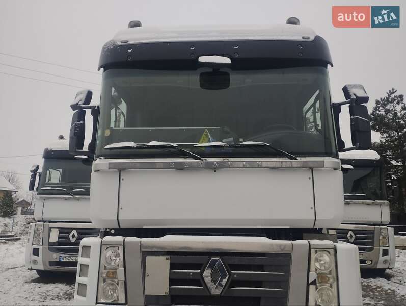 Тягач Renault Magnum 2011 в Долині