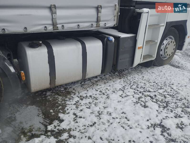 Тягач Renault Magnum 2011 в Долині