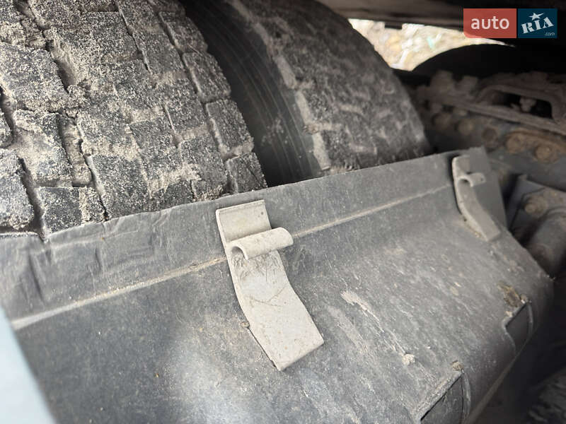 Тягач Renault Magnum 2005 в Києві