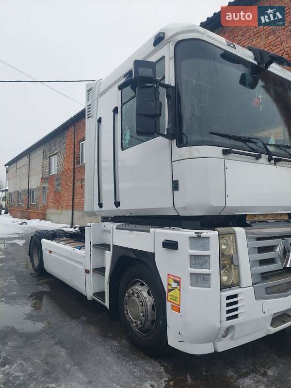 Тягач Renault Magnum 2008 в Ивано-Франковске