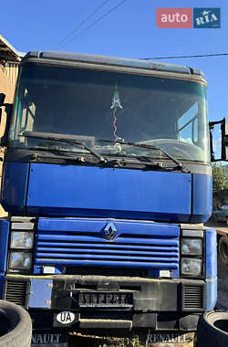 Тягач Renault Magnum 2000 в Иршаве