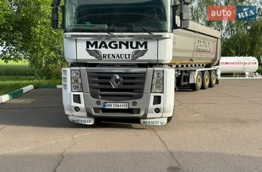 Тягач Renault Magnum 2011 в Врадиевке