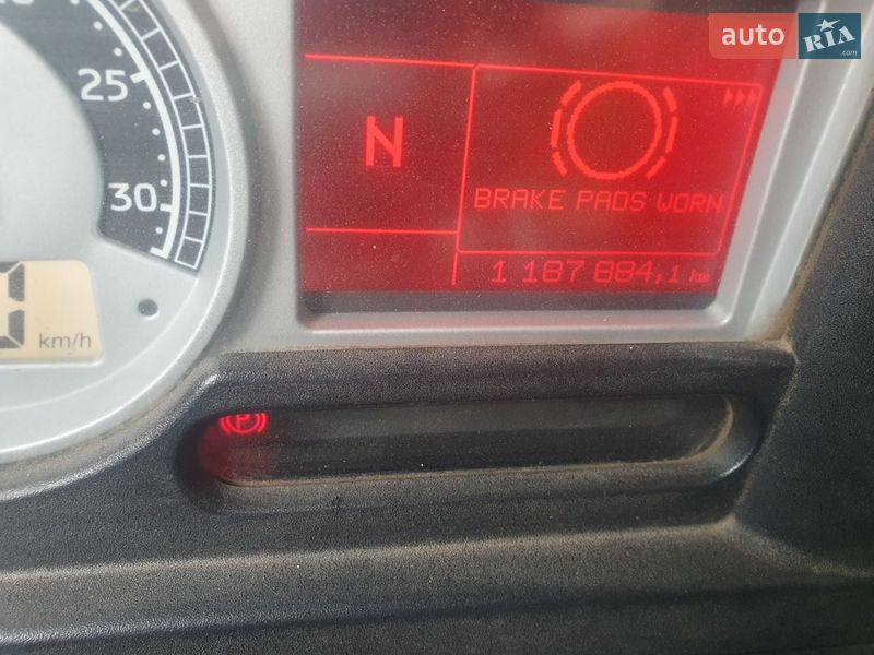 Тягач Renault Magnum 2007 в Доманевке