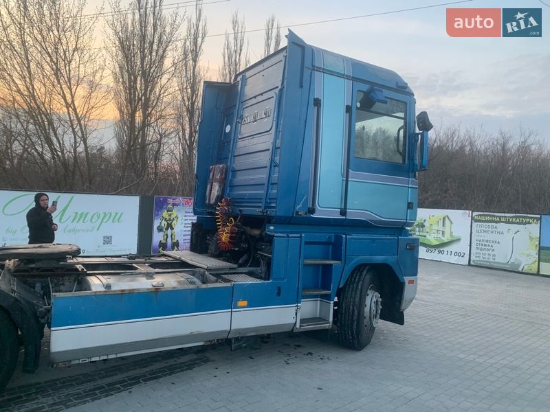 Тягач Renault Magnum 2002 в Каменец-Подольском