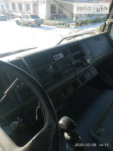 Тентований Renault Manager 1995 в Кельменцях