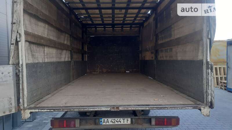 Тентований Renault Mascott 2005 в Києві