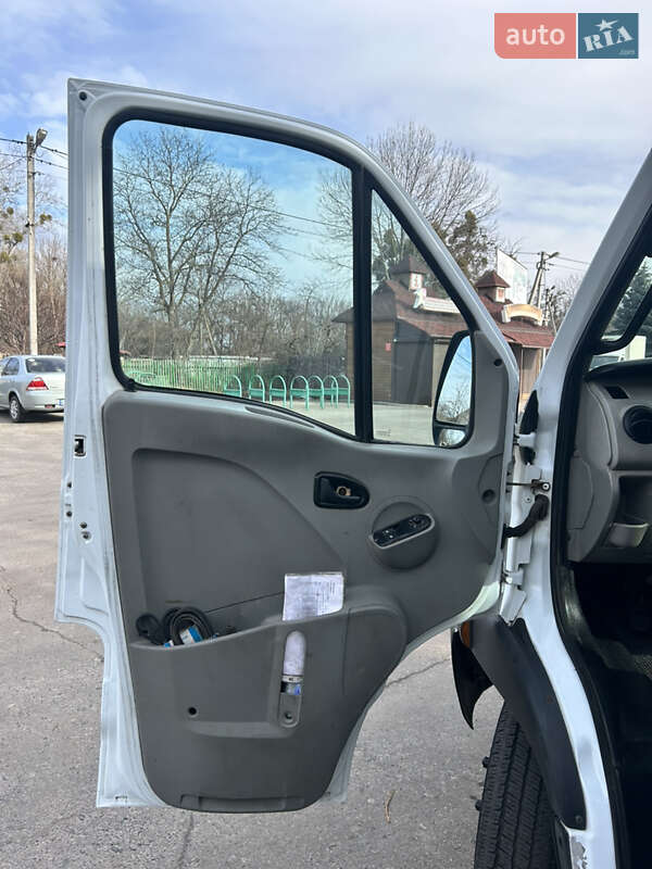 Грузовой фургон Renault Mascott 2006 в Полтаве