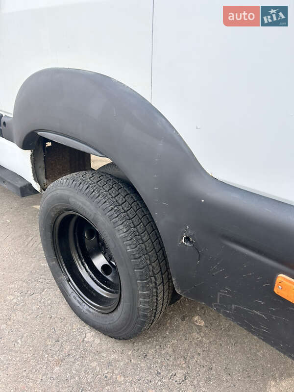 Грузовой фургон Renault Mascott 2006 в Полтаве