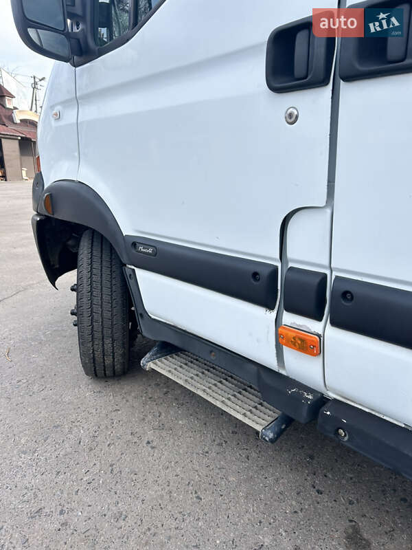 Грузовой фургон Renault Mascott 2006 в Полтаве