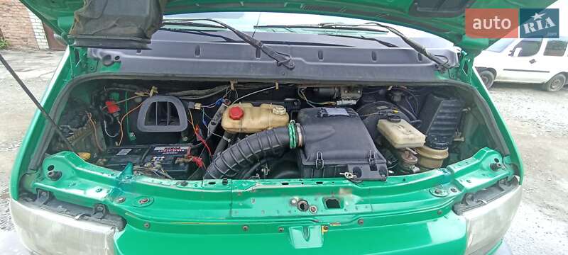 Вантажний фургон Renault Mascott 2002 в Житомирі