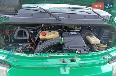 Грузовой фургон Renault Mascott 2002 в 