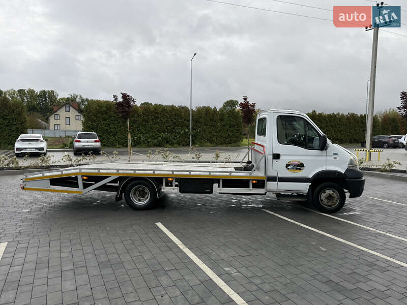 Автовоз Renault Mascott 2004 в Городке