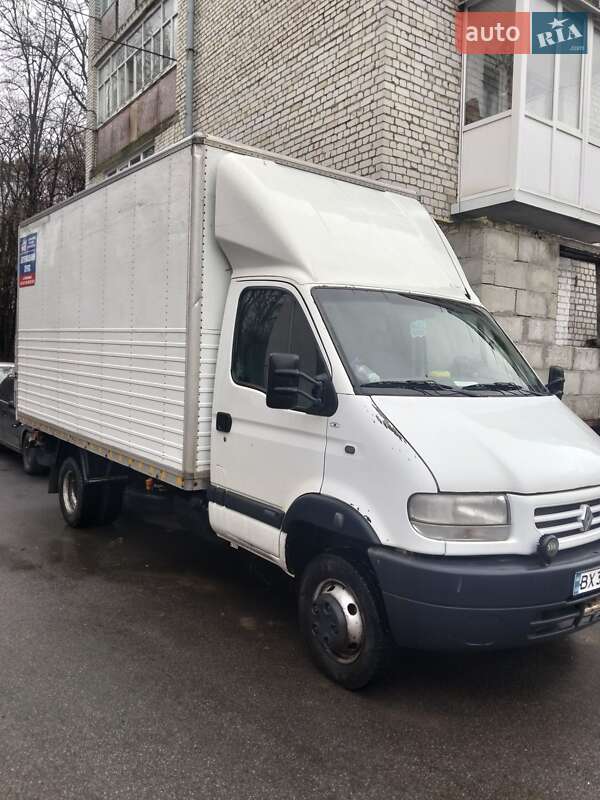 Renault Mascott 2002