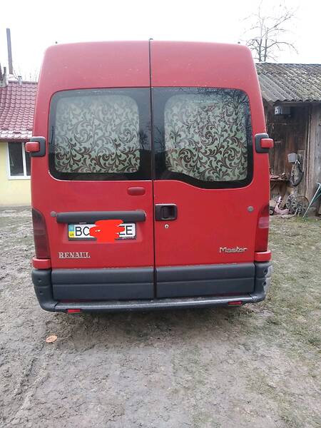 Вантажопасажирський фургон Renault Master 2000 в Львові