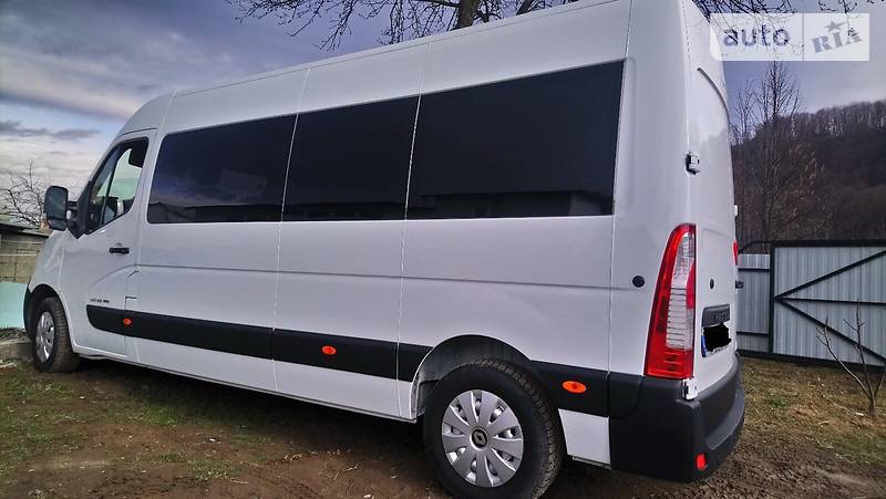 Вантажопасажирський фургон Renault Master 2016 в 