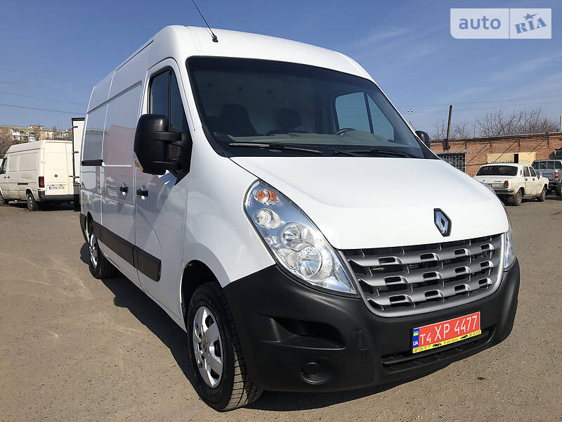 Вантажопасажирський фургон Renault Master 2015 в 