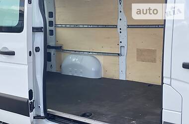 Вантажопасажирський фургон Renault Master 2016 в 