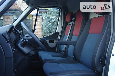 Вантажопасажирський фургон Renault Master 2016 в 