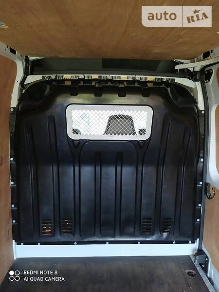 Вантажопасажирський фургон Renault Master 2015 в Хмельницькому фото 45 Вантажопасажирський фургон Renault Master 2015 в Хмельницькому