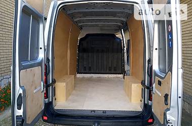 Вантажопасажирський фургон Renault Master 2016 в Сарнах