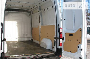 Грузовой фургон Renault Master 2015 в Киеве