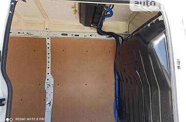 Грузовой фургон Renault Master 2016 в 