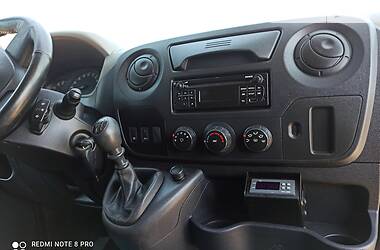 Грузовой фургон Renault Master 2016 в 