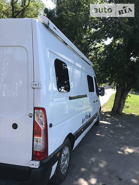 Дом на колесах Renault Master 2015 в Кропивницком