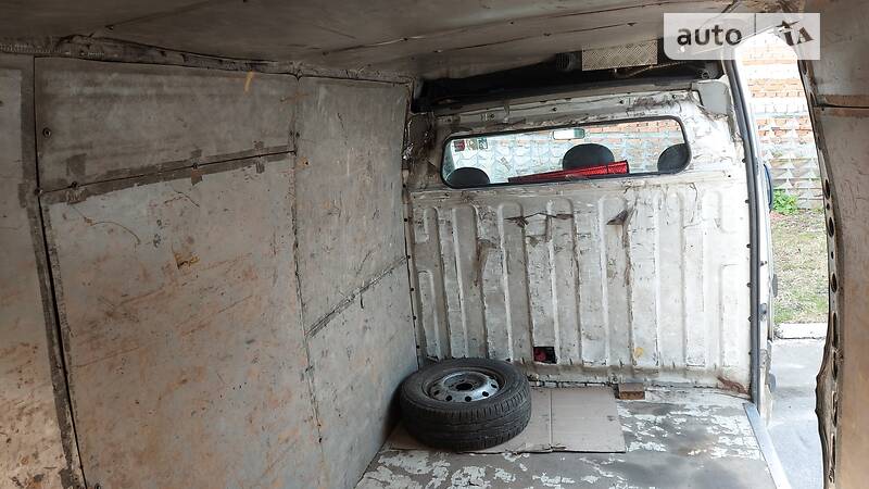 Вантажний фургон Renault Master 2007 в Тернополі