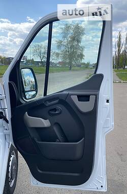 Универсал Renault Master 2018 в 