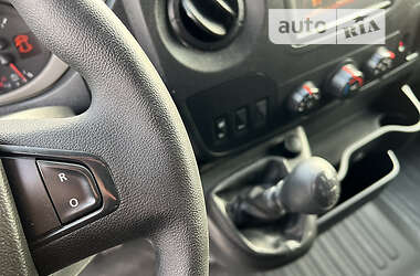 Грузовой фургон Renault Master 2017 в 