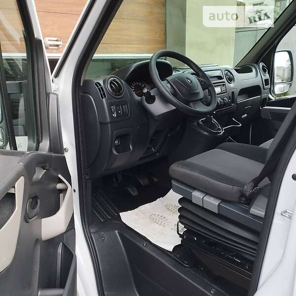 Грузовой фургон Renault Master 2018 в Дубно