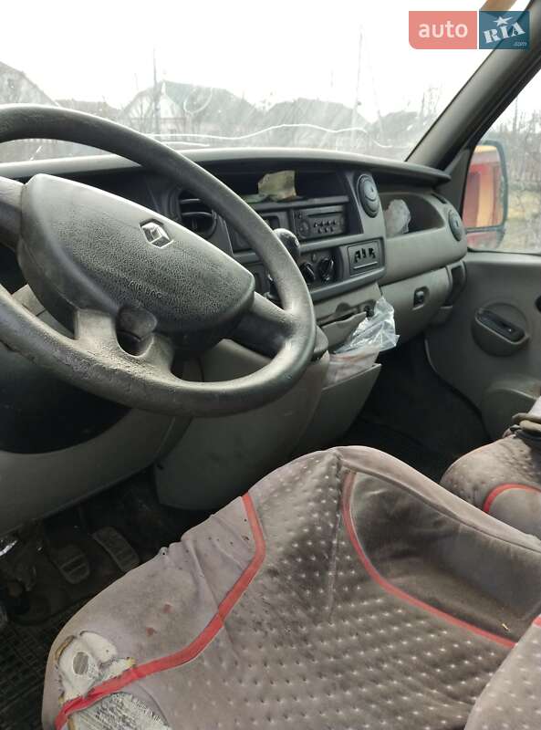 Микроавтобус Renault Master 2006 в Малине