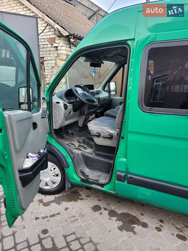 Мікроавтобус Renault Master 2001 в Новояворівську