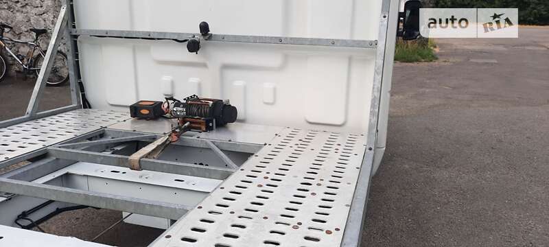 Эвакуатор Renault Master 2014 в Корсуне-Шевченковском