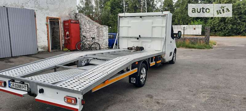 Евакуатор Renault Master 2014 в Корсунь-Шевченківському
