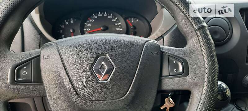 Евакуатор Renault Master 2014 в Корсунь-Шевченківському