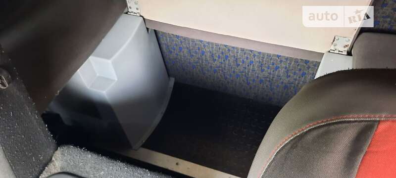 Эвакуатор Renault Master 2014 в Корсуне-Шевченковском