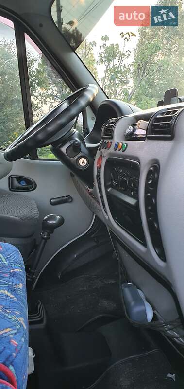 Микроавтобус Renault Master 2001 в Каменском