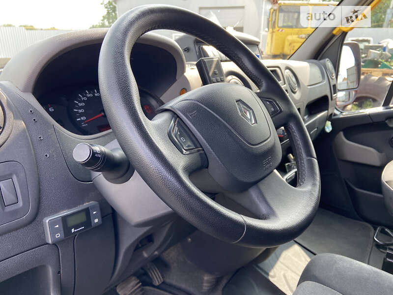 Міський автобус Renault Master 2017 в Дніпрі