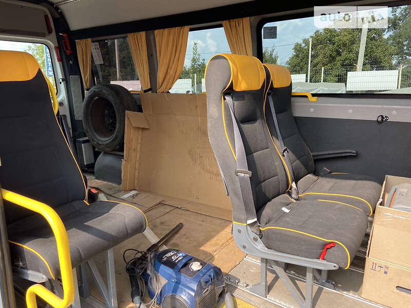 Міський автобус Renault Master 2017 в Дніпрі