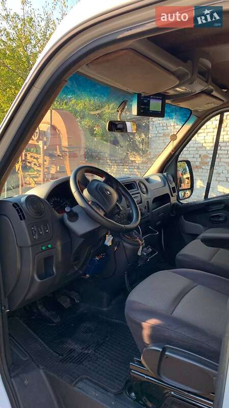 Микроавтобус Renault Master 2016 в Киеве