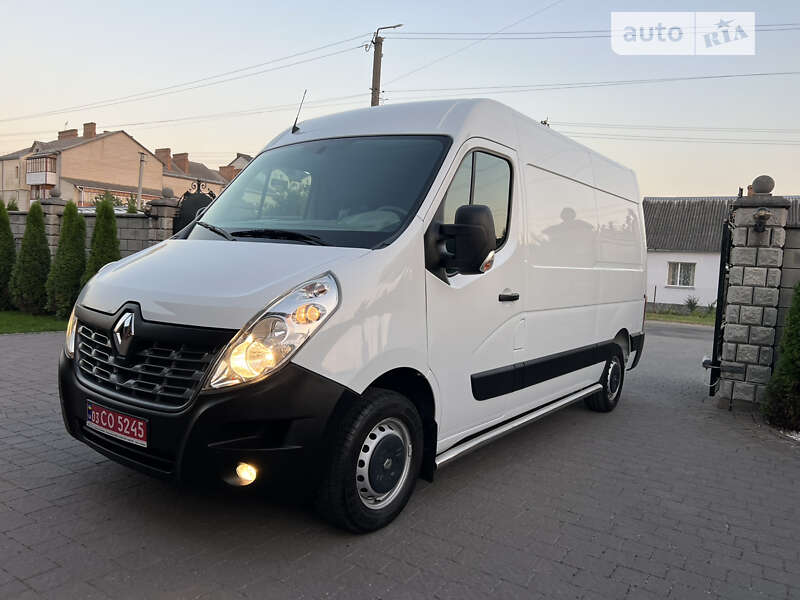 Грузовой фургон Renault Master 2016 в 