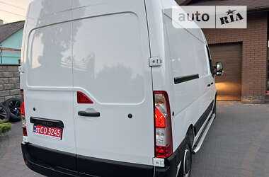 Грузовой фургон Renault Master 2016 в 