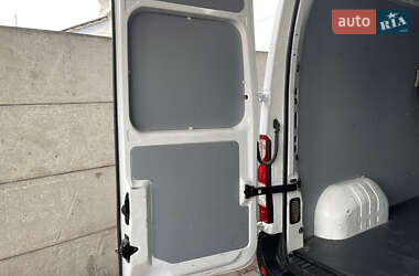 Грузовой фургон Renault Master 2018 в 